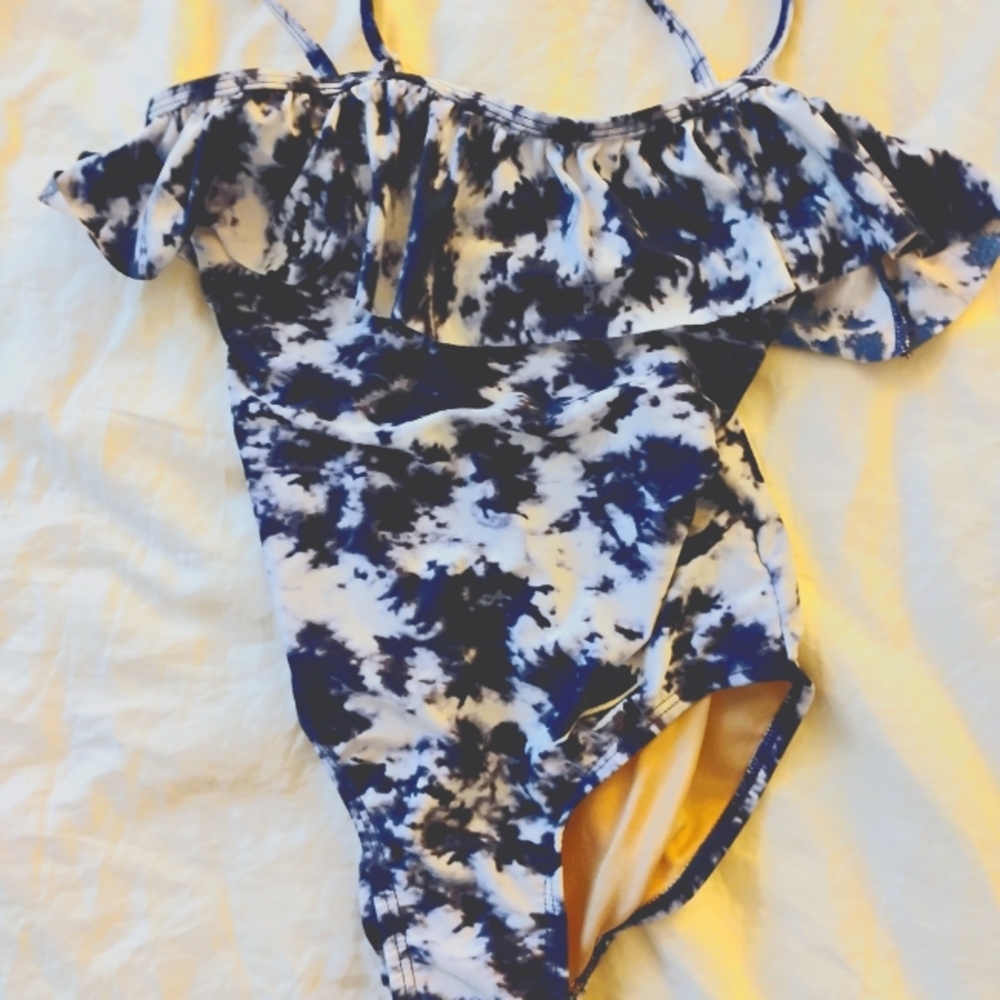 Old Navy Girls One Piece Swimsuit M